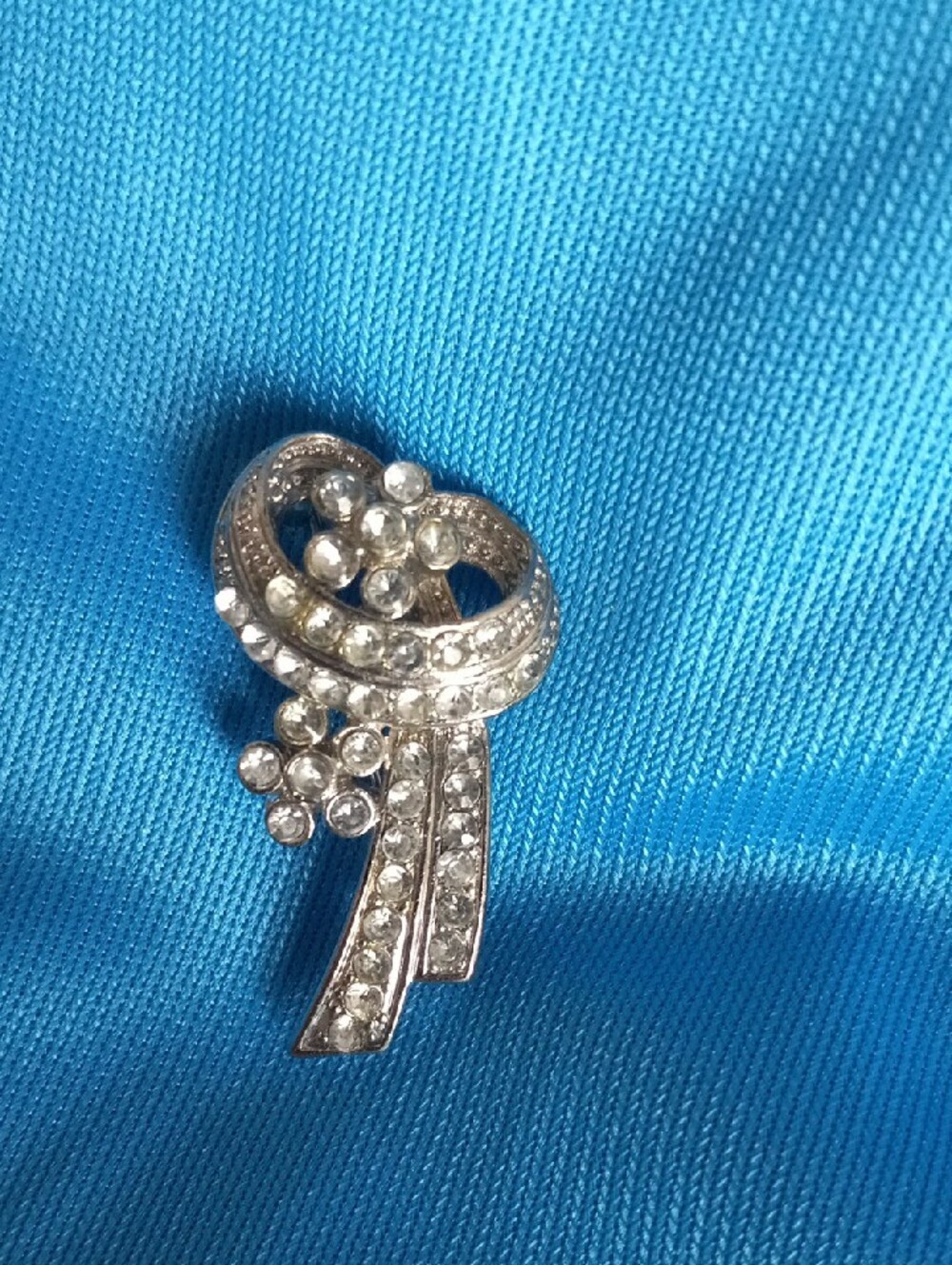 Vintage Shooting Star Rhinestone Ribbon Silver Tone Celestial Comet Brooch Pin